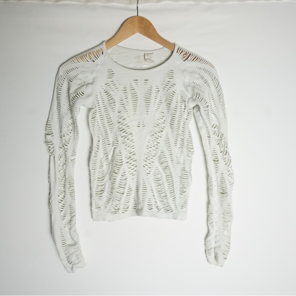 Alo Yoga Womens White Seamless Long Sleeve Laser Cut Distressed Top Size S